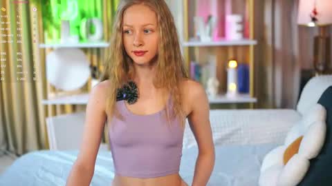 Mia online show from 03/19/26, 03:49