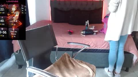 MIA  online show from 10/22/25, 03:12