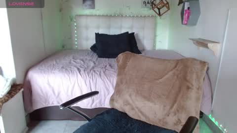 MIA  online show from 04/09/26, 01:38