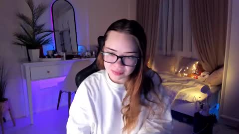 VixenMia online show from 02/25/25, 03:42