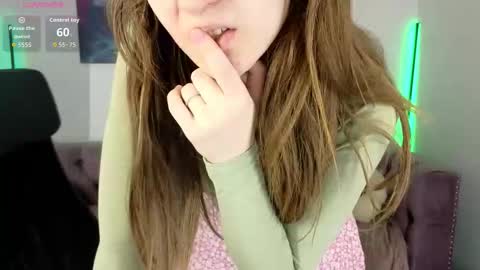 Mia online show from 02/25/26, 10:25