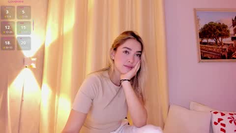 Mia White  online show from 12/18/25, 12:44