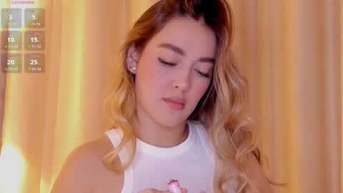 Snapshot of mia_white11 chatting on 03/13/26, 01:07 Mia White online show from 03/13/26, 01:07