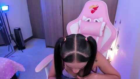 mia  nicolle online show from 01/08/26, 09:17