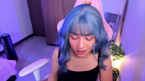 mia  nicolle online show from 04/10/26, 01:44