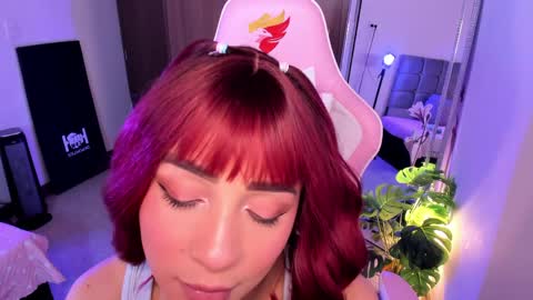 mia  nicolle online show from 04/15/26, 12:50