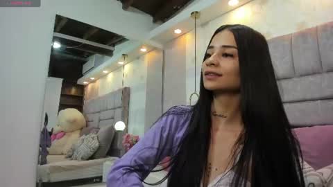 Mia  online show from 07/27/26, 12:45