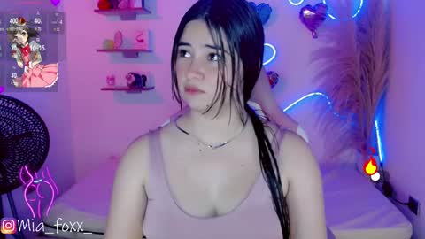 Mia online show from 02/16/25, 09:05