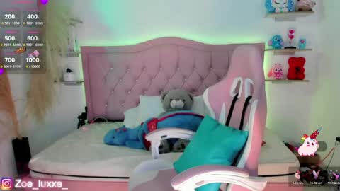 Mia online show from 05/07/26, 09:09