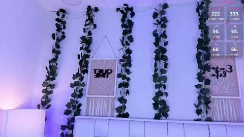 Mia online show from 02/22/26, 11:42