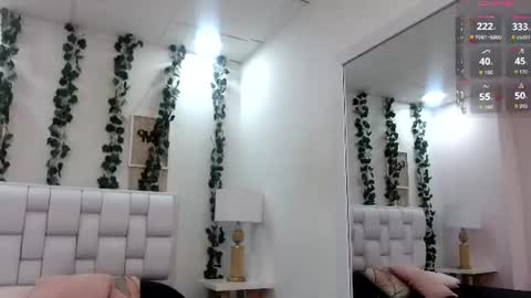 Snapshot of miaa_gh1 chatting on 06/20/26, 11:24 Mia online show from 06/20/26, 11:24