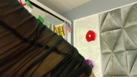 Snapshot of miaa_grace_ chatting on 06/30/26, 12:39 MIIA online show from 06/30/26, 12:39