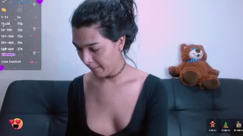Mia online show from 12/14/24, 11:18