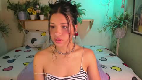 Snapshot of miaa_rose__ chatting on 05/25/26, 09:21 Miaa online show from 05/25/26, 09:21