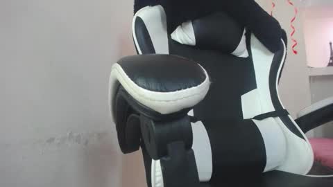       online show from 11/16/25, 01:17