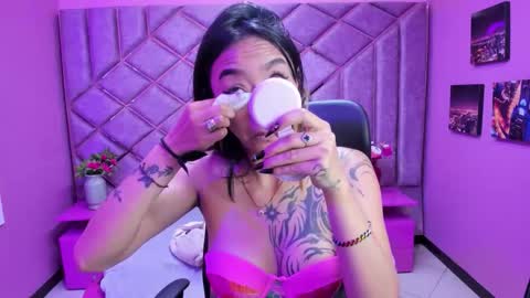 Miaa online show from 11/26/25, 03:13