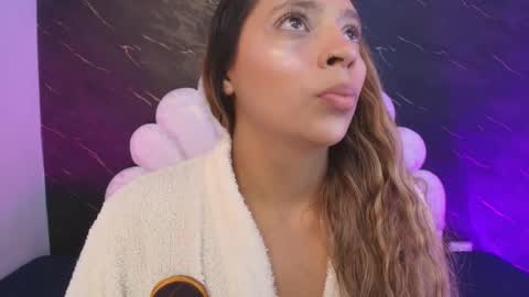 Mia online show from 04/13/26, 12:10