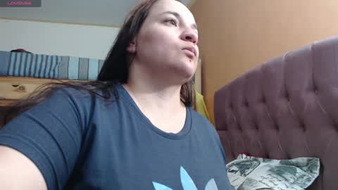 Snapshot of miaabrownn chatting on 01/12/25, 10:33 MIA online show from 01/12/25, 10:33