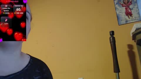 Snapshot of miaabrownn chatting on 02/19/25, 07:05 MIA online show from 02/19/25, 07:05