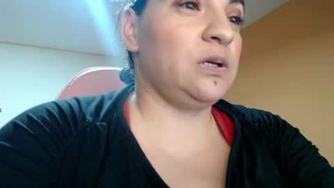 Snapshot of miaabrownn chatting on 10/03/25, 10:29 MIA online show from 10/03/25, 10:29