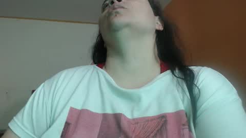 Snapshot of miaabrownn chatting on 02/27/26, 08:31 MIA online show from 02/27/26, 08:31