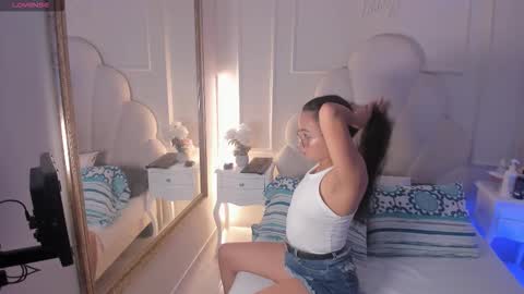 miaaffox online show from 02/01/26, 08:40