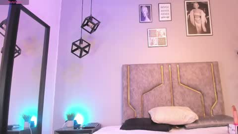miaakittyy online show from 06/07/26, 11:47