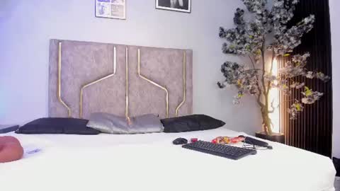 Snapshot of miaakittyy chatting on 07/25/26, 11:41 miaakittyy online show from 07/25/26, 11:41