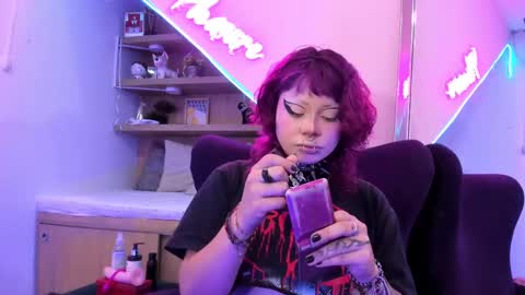 Snapshot of miaamane chatting on 03/03/25, 12:48 Mia online show from 03/03/25, 12:48