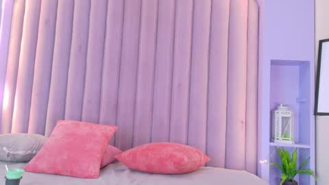 Snapshot of miaanderson__ chatting on 04/09/26, 11:59 miaanderson__ online show from 04/09/26, 11:59