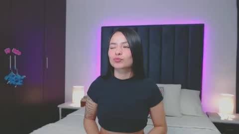 miaandnaty1 online show from 01/04/25, 02:14