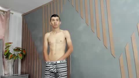 miaandrony online show from 04/13/26, 12:54