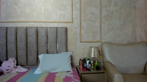 Miaasummer online show from 03/18/26, 11:35