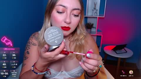 Snapshot of miaawild chatting on 12/16/24, 11:33 Andrea online show from 12/16/24, 11:33