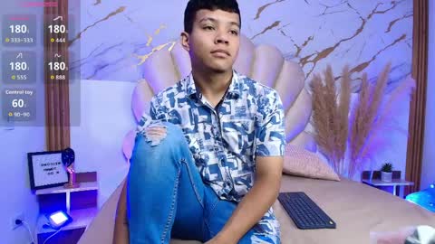 MiaayHero online show from 04/03/26, 07:23