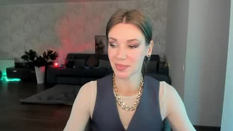 Mia online show from 06/02/26, 04:25