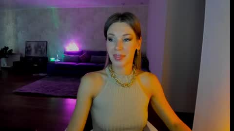 Mia online show from 06/24/26, 04:22