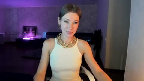 Mia online show from 08/01/26, 04:23