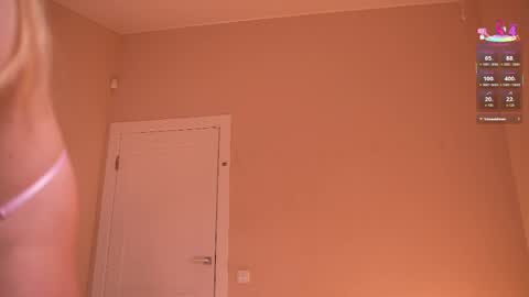 miablueye online show from 04/15/26, 03:52