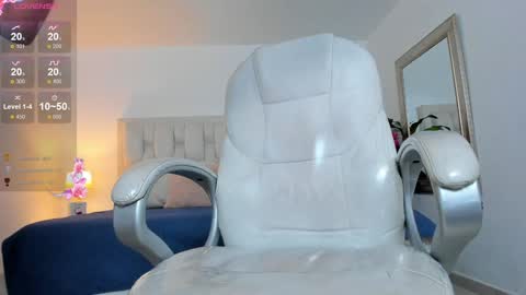 Snapshot of miabrunette23 chatting on 12/14/24, 04:09 MIA online show from 12/14/24, 04:09