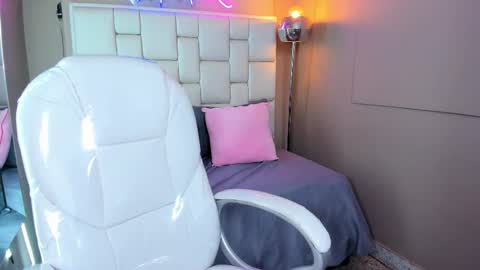 Mia Camille online show from 03/26/26, 07:08