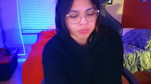 Mia online show from 01/26/25, 06:07