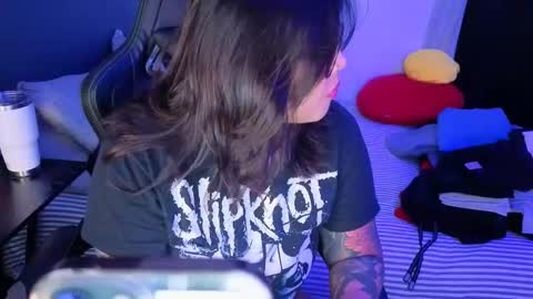 Snapshot of miacanela_xo chatting on 03/03/26, 01:23 Mia online show from 03/03/26, 01:23