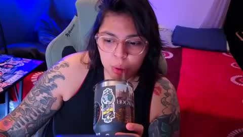 Snapshot of miacanela_xo chatting on 06/14/26, 02:57 Mia online show from 06/14/26, 02:57