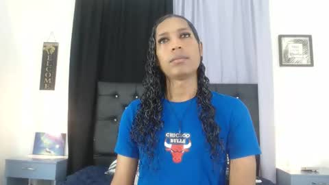 MiaCoock online show from 12/05/25, 01:20