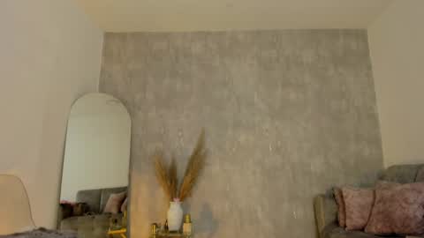 miacooper online show from 01/31/25, 12:18