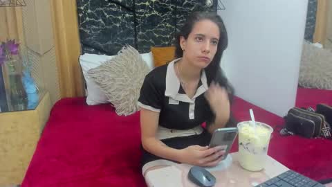 MiaCours online show from 04/05/26, 03:31