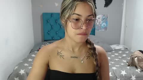 miacumgirl online show from 05/05/26, 12:13