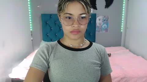 miacumgirl online show from 06/11/26, 12:14