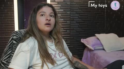 Mia online show from 02/14/25, 02:50